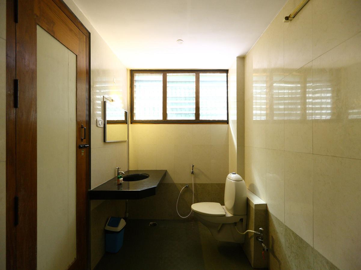 Oyo 7355 Covinille Bed & Breakfast Madurai Exterior photo