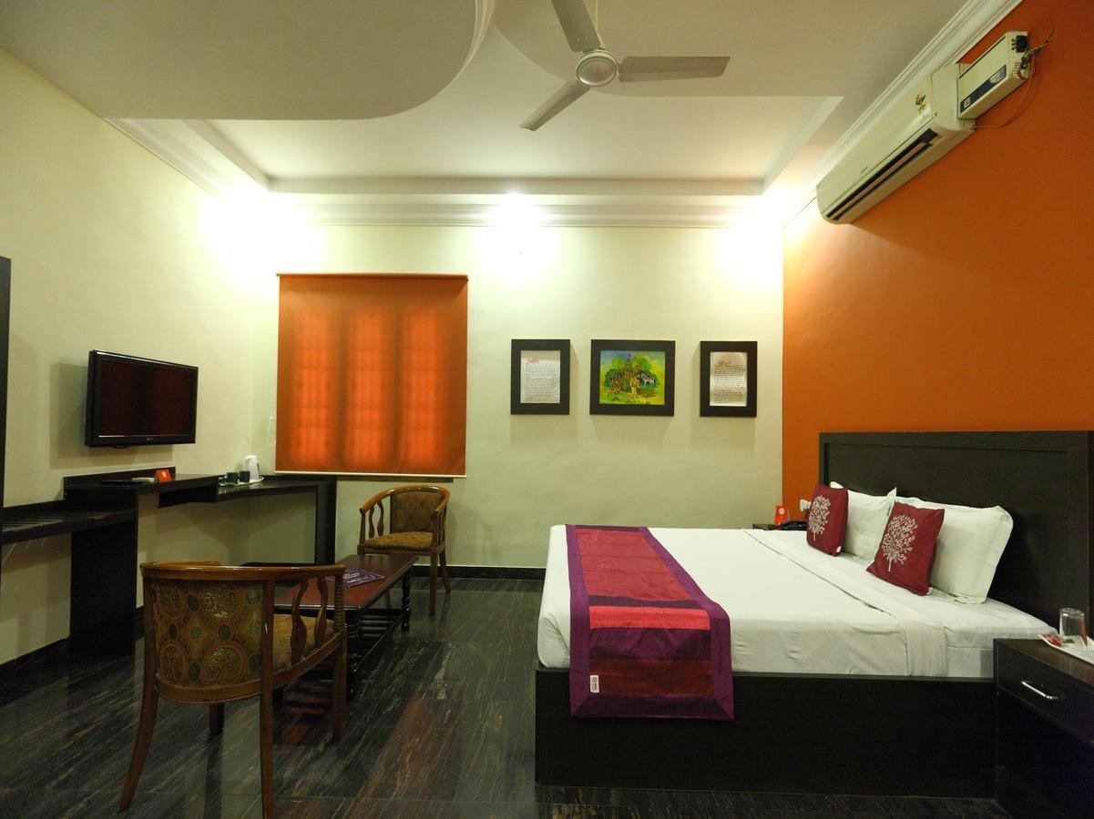 Oyo 7355 Covinille Bed & Breakfast Madurai Exterior photo