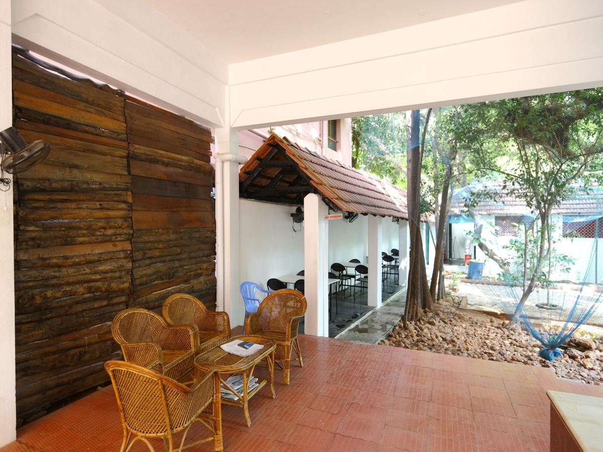 Oyo 7355 Covinille Bed & Breakfast Madurai Exterior photo