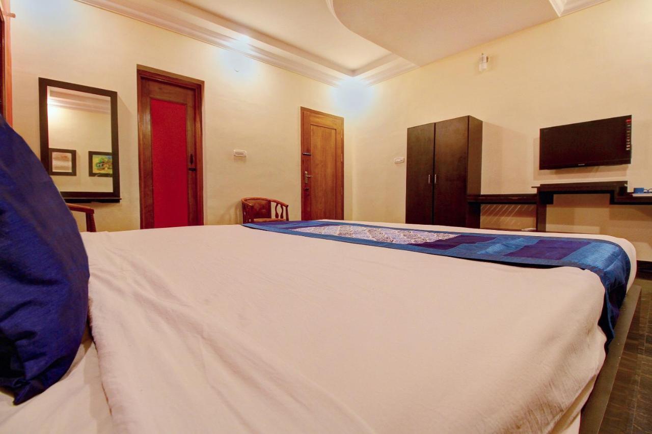 Oyo 7355 Covinille Bed & Breakfast Madurai Exterior photo
