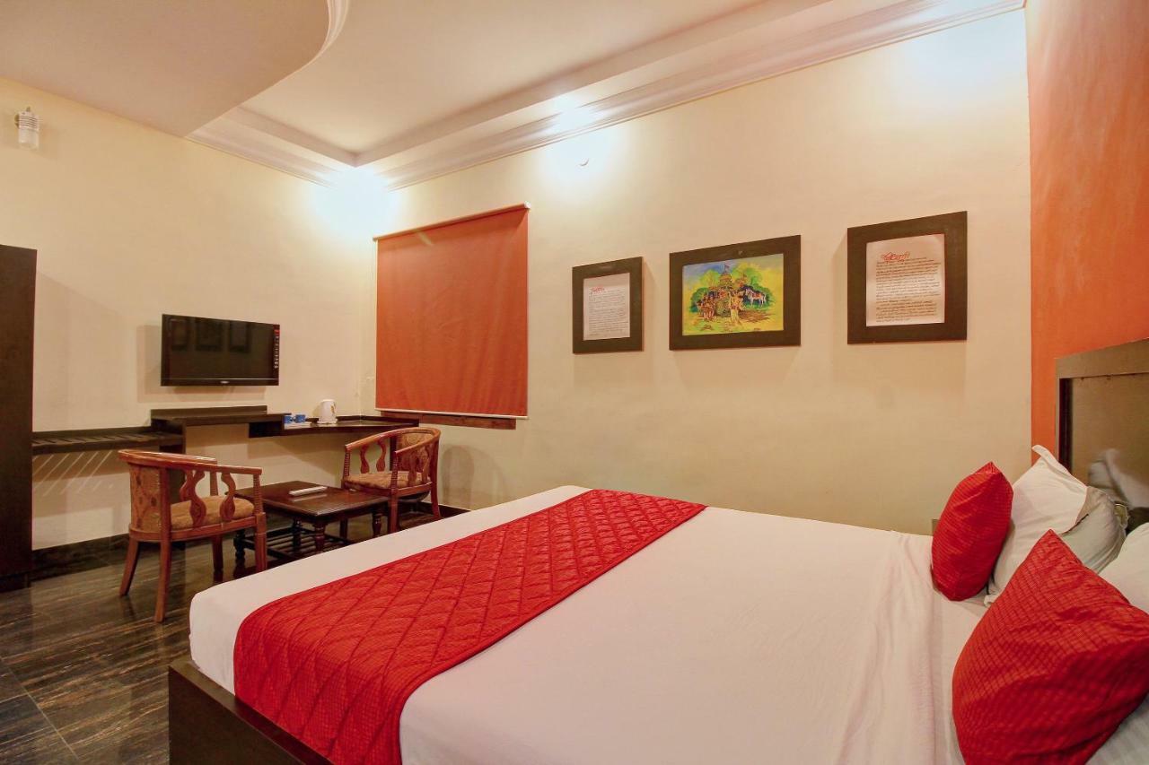 Oyo 7355 Covinille Bed & Breakfast Madurai Exterior photo